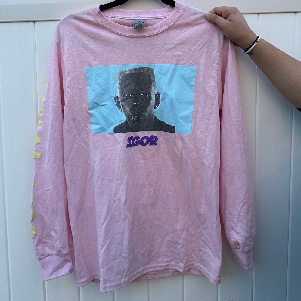 Gildan Pink IGOR Graphic Long Sleeve Tee with Blue Print